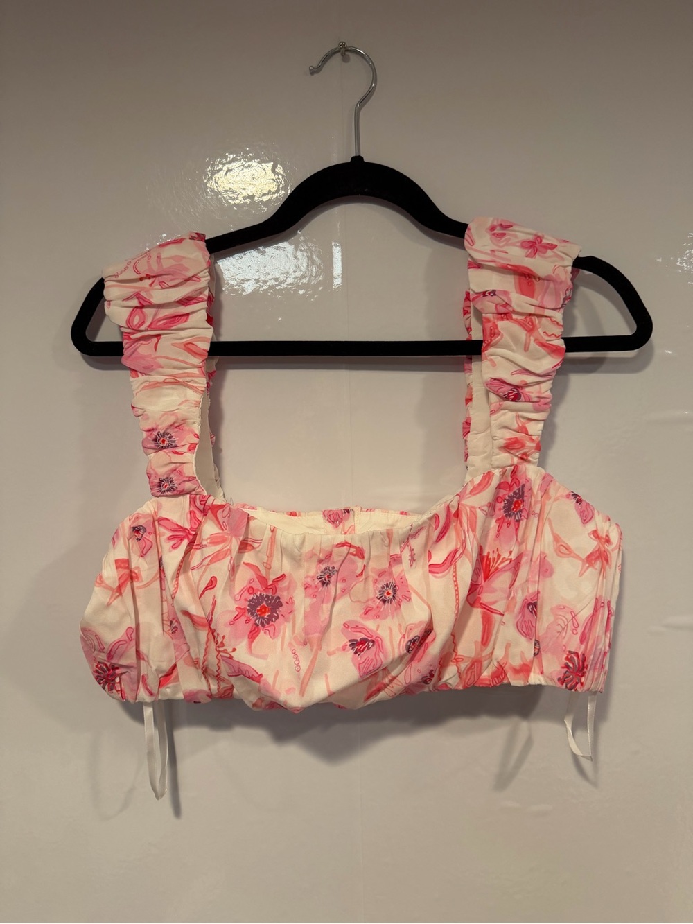 Mika‎ and Gala Pink Floral Ruffled Crop Top